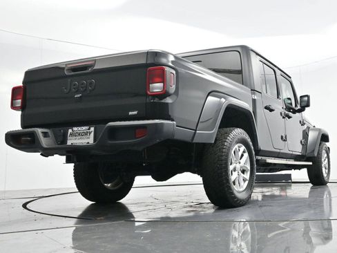 Used 2023 Jeep Gladiator Sport image 44