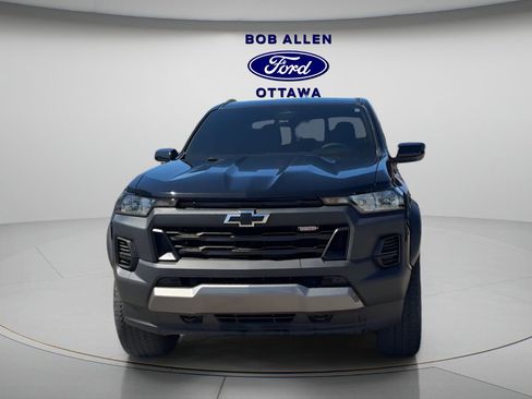 Used 2024 Chevrolet Colorado Trail Boss w/ Advanced Trailering Package AWD/4WD image 8