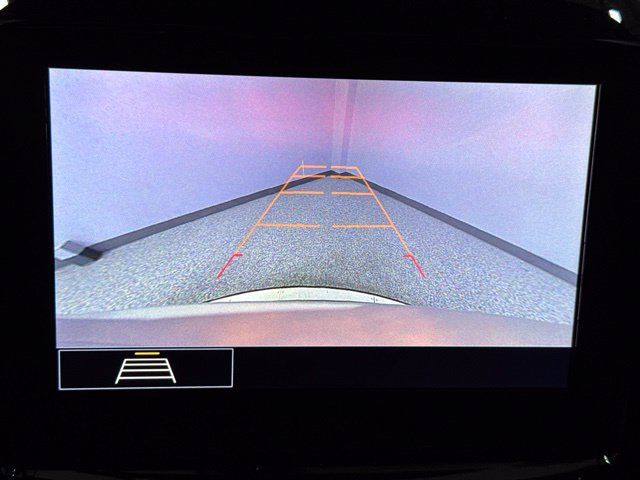 Used 2020 Chevrolet Traverse LT FWD image 4