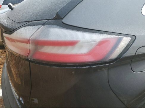 Used 2020 Ford Edge SEL w/ Convenience Package image 8