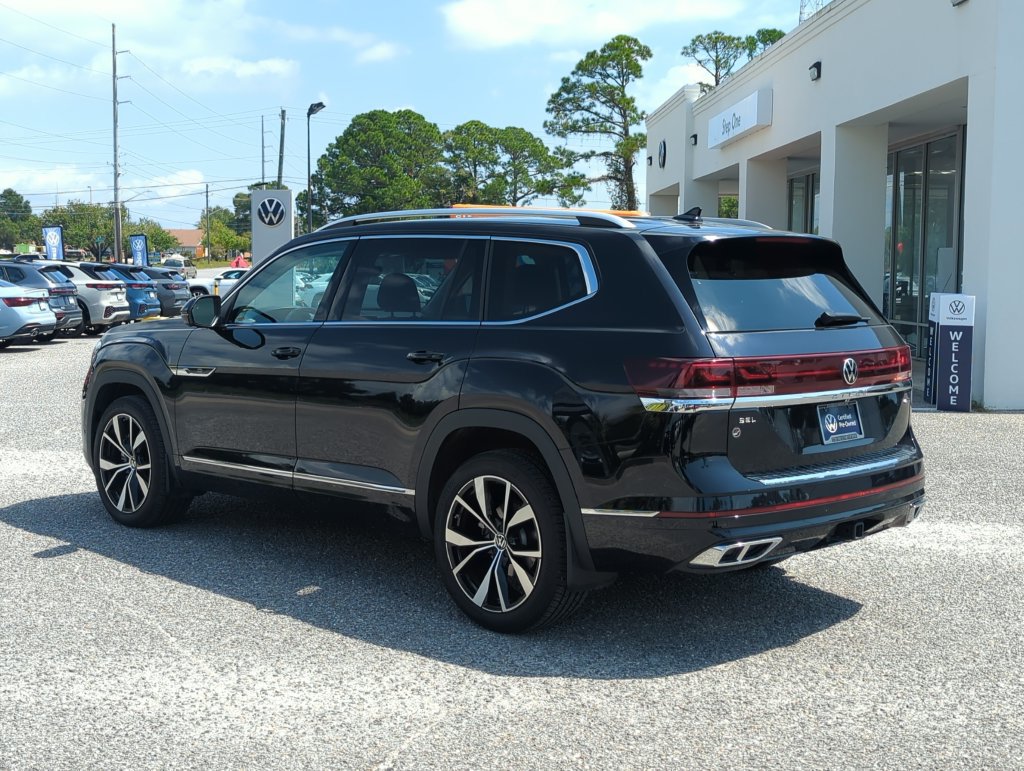 Used 2026 Volkswagen Atlas SEL Premium R-Line AWD/4WD image 5