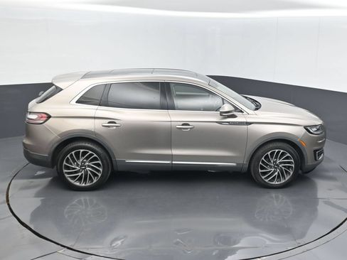 Used 2019 Lincoln Nautilus Reserve AWD/4WD image 14