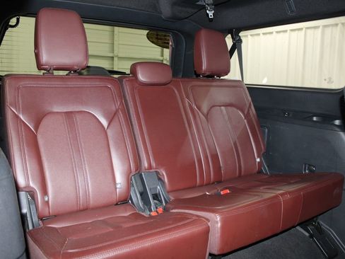 Used 2024 Ford Expedition Max Limited image 37