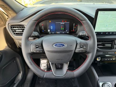 Used 2026 Ford Escape ST-Line w/ Tech Pack #1 AWD/4WD image 19