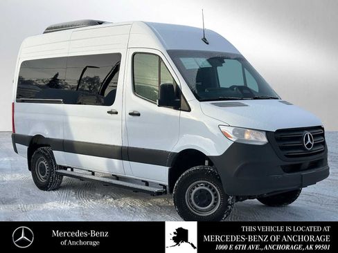Used 2025 Mercedes-Benz Sprinter 2500 image 1
