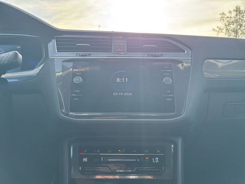 Used 2022 Volkswagen Tiguan SE image 13