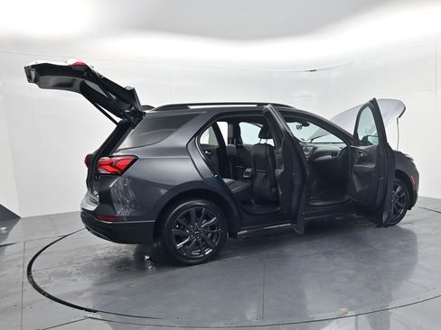 Used 2023 Chevrolet Equinox RS image 55