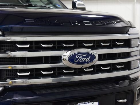 Used 2024 Ford F250 Platinum AWD/4WD image 11