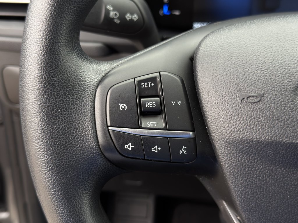 Used 2025 Ford Escape Active AWD/4WD image 13