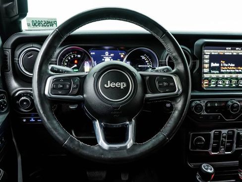 Used 2023 Jeep Wrangler Unlimited Sahara w/ Cold Weather Group image 22