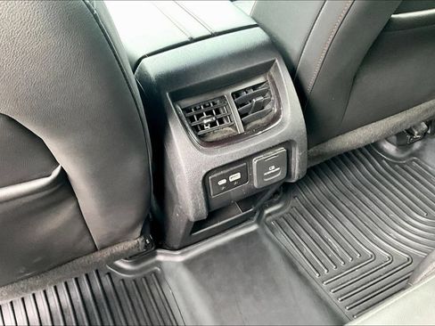 Used 2019 Chevrolet Blazer RS AWD/4WD image 10