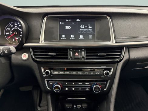 Used 2018 Kia Optima EX w/ Premium Package image 12