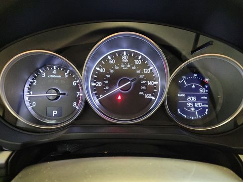 Used 2017 MAZDA CX-5 Touring w/ Preferred Equipment Package image 23