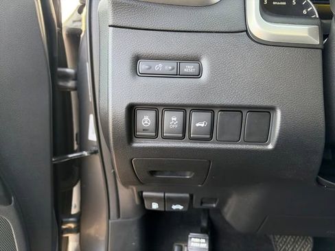 Used 2018 Nissan Murano SL image 30