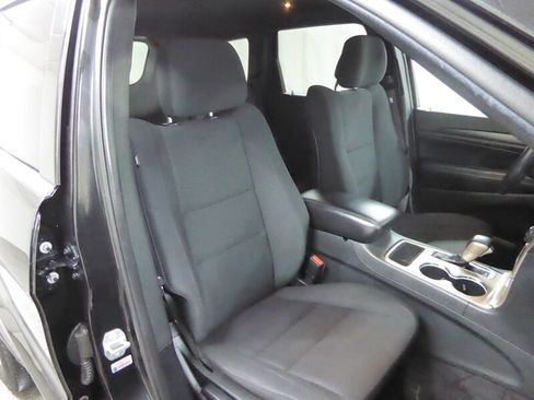 Used 2016 Jeep Grand Cherokee Laredo w/ Quick Order Package 23E image 22