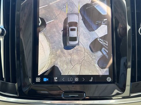 Used 2025 Volvo S90 B6 Ultra w/ Lounge Package image 39