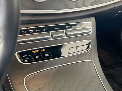 Used 2021 Mercedes-Benz E 450 4MATIC Cabriolet image 15