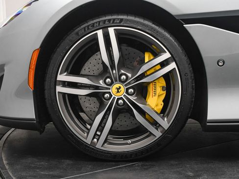 Used 2019 Ferrari Portofino image 35