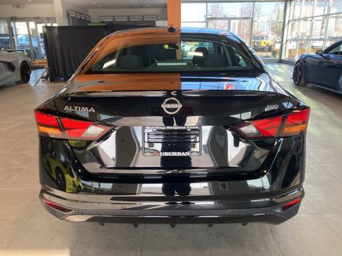 Used 2023 Nissan Altima 2.5 SV image 6