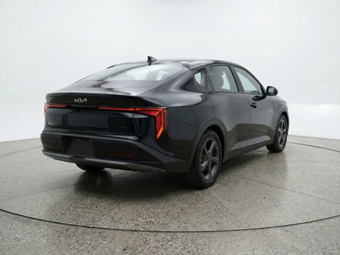 Used 2025 Kia K4 FWD image 9