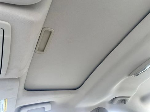 Used 2013 Ford Taurus SEL FWD image 21