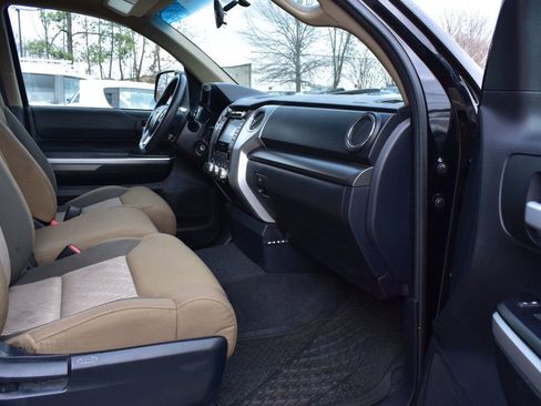 Used 2017 Toyota Tundra SR5 AWD/4WD image 16