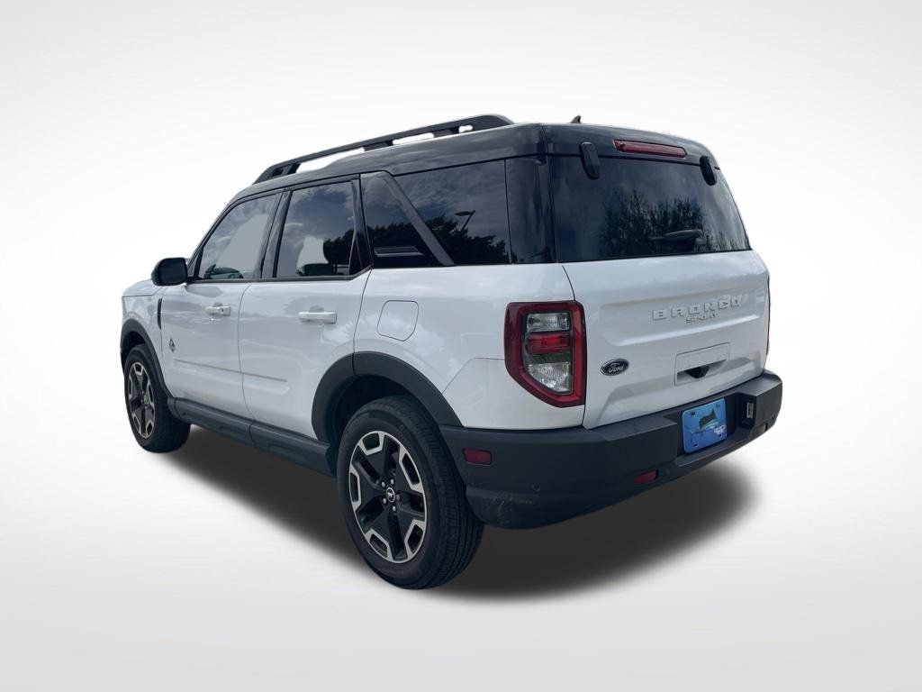 Used 2023 Ford Bronco Sport Outer Banks w/ Tech Package AWD/4WD image 5