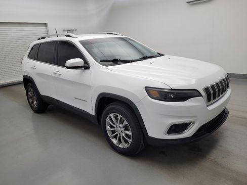Used 2019 Jeep Cherokee Latitude Plus w/ Cold Weather Group AWD/4WD image 11