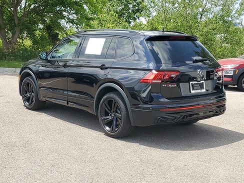 Used 2023 Volkswagen Tiguan SE R-Line AWD/4WD image 2