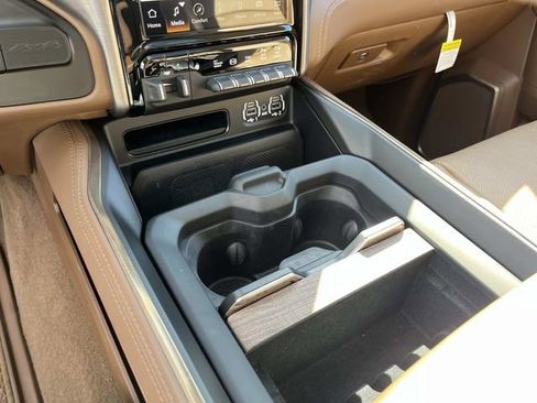 Used 2024 RAM 2500 Limited w/ Safety Group AWD/4WD image 37