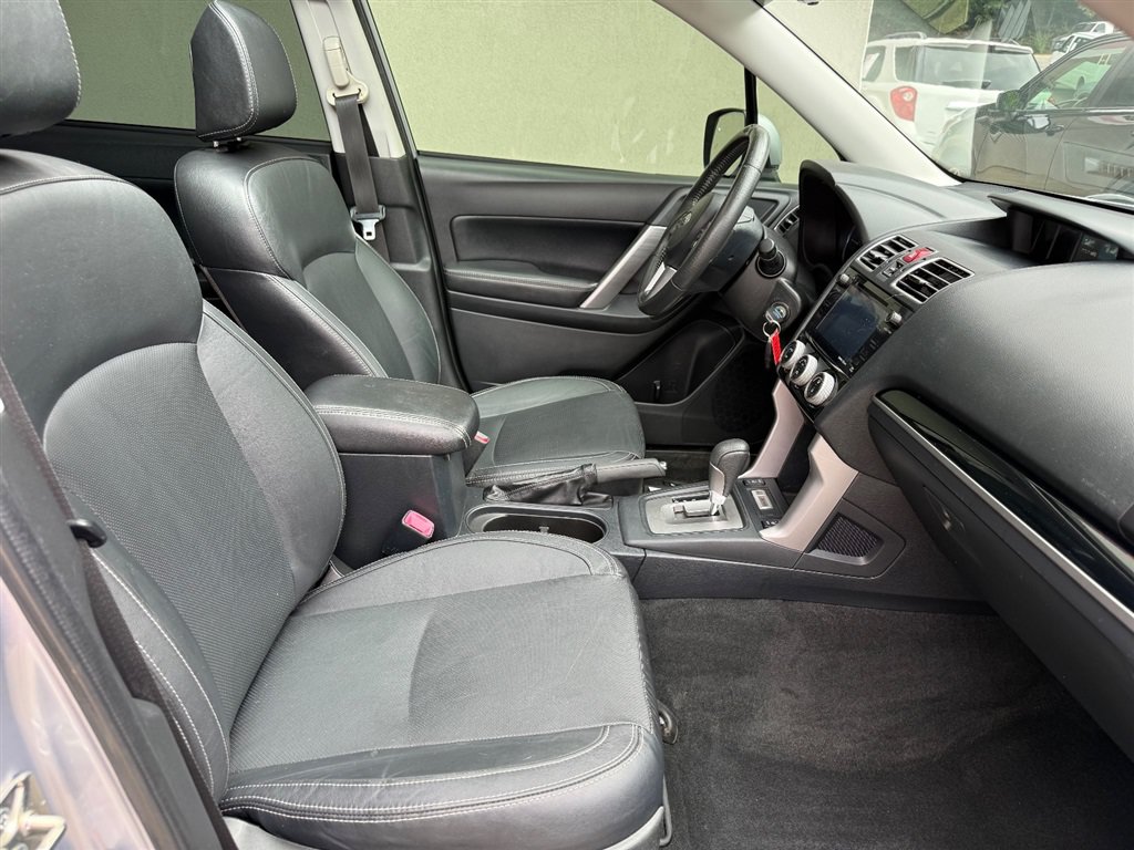Used 2018 Subaru Forester 2.5i Limited AWD/4WD image 4