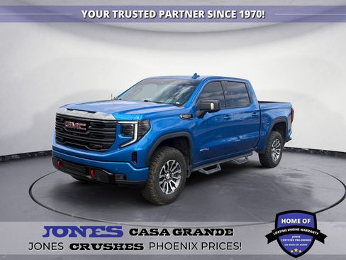 Used 2023 GMC Sierra 1500 AT4 w/ Technology Package AWD/4WD image 1