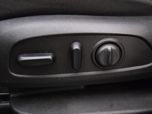 Used 2023 Chevrolet Equinox LS w/ LS Convenience Package AWD/4WD image 24