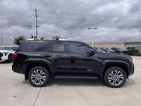 New 2026 Toyota 4Runner Limited AWD/4WD image 4