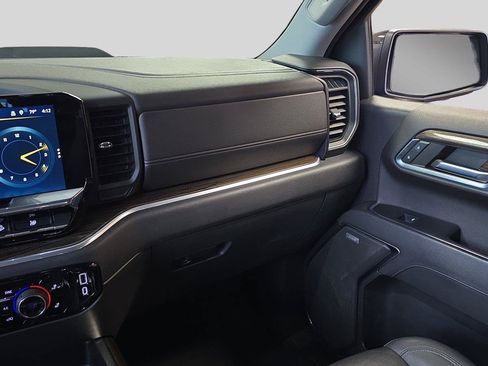 Used 2022 Chevrolet Silverado 1500 LT Trail Boss w/ LT Trail Boss Premium Package AWD/4WD image 25