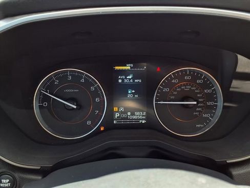 Used 2022 Subaru Crosstrek 2.5i Limited w/ Moonroof Package 2 image 12