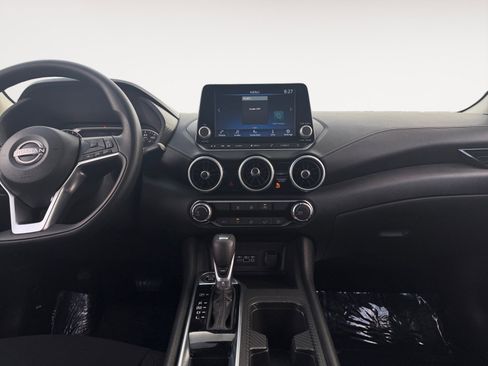 Used 2025 Nissan Sentra SV image 11