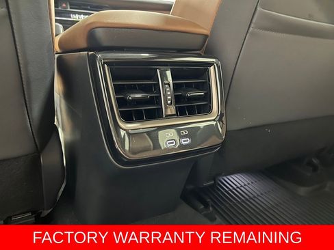 Used 2025 Toyota Crown Signia image 18