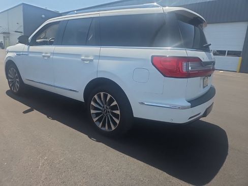 Used 2020 Lincoln Navigator Reserve w/ Luxury Package AWD/4WD image 6