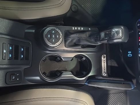 Used 2024 Ford Bronco Wildtrak image 29