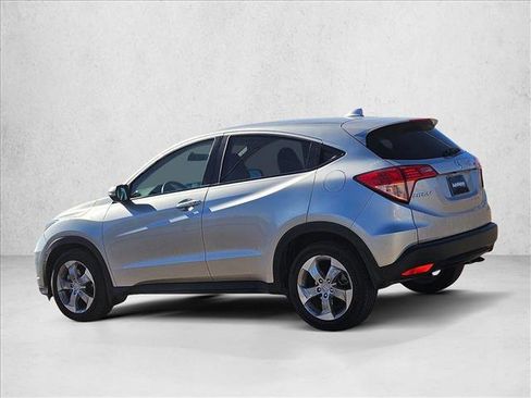 Used 2016 Honda HR-V EX image 8