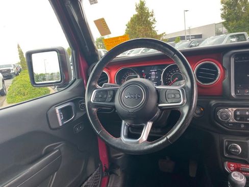 Used 2021 Jeep Wrangler Unlimited Rubicon AWD/4WD image 30