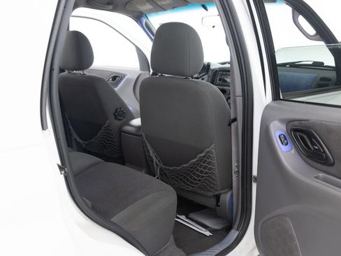 Used 2002 Ford Escape XLT image 30