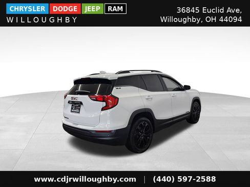 Used 2019 GMC Terrain SLE w/ Driver Convenience Package FWD image 9