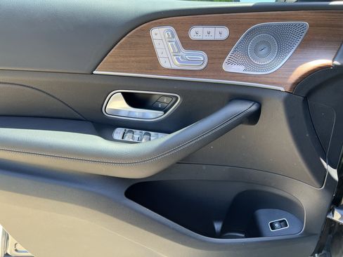 Certified 2025 Mercedes-Benz GLS 450 4MATIC image 14