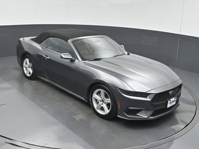 Used 2026 Ford Mustang Premium RWD image 37