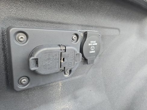 Used 2025 RAM 2500 Tradesman AWD/4WD image 5