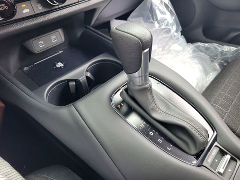 New 2026 Honda HR-V LX image 23