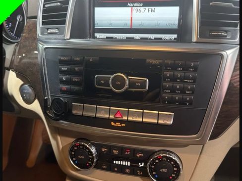 Used 2015 Mercedes-Benz ML 350 4MATIC image 6