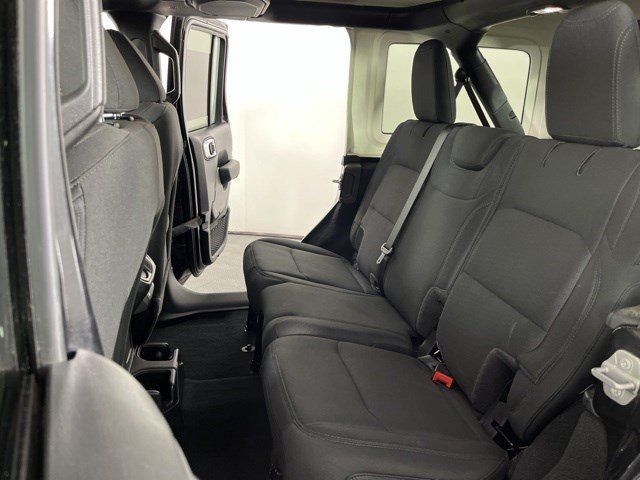 Used 2022 Jeep Wrangler Unlimited Sport AWD/4WD image 34